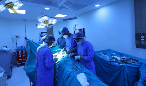 What to Look for in a GI Cancer Treatment Hospital in Delhi