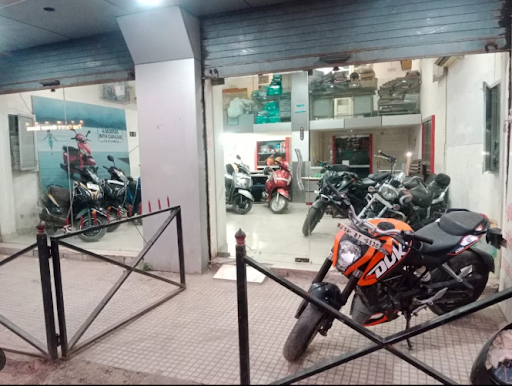 Arrive in Jaipur and Let the Road Shape Your Travel Story